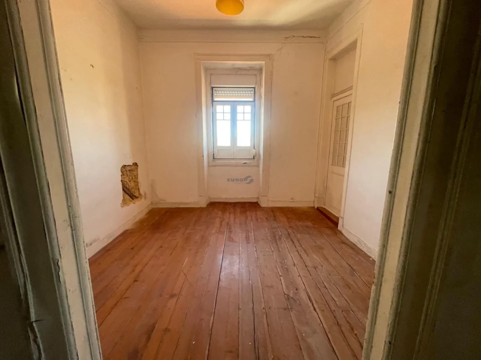 Prédio para Venda em Santa Maria Maior Foto 3