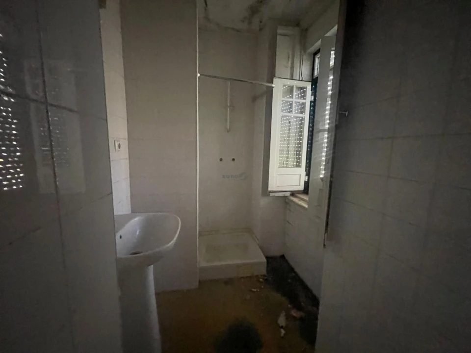 Prédio para Venda em Santa Maria Maior Foto 12