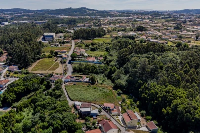 Terreno para Venda em Anta e Guetim