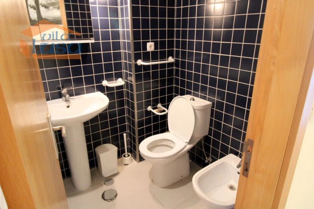 Apartamento T1 para Arrendamento em Paranhos Foto 8