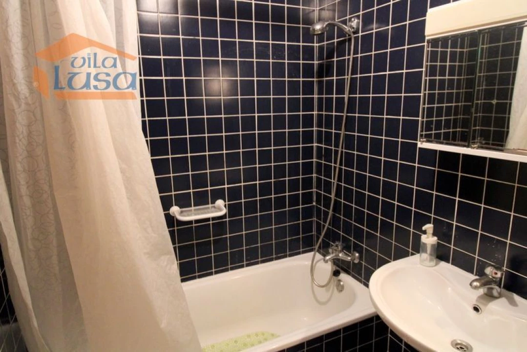 Apartamento T1 para Arrendamento em Paranhos Foto 9