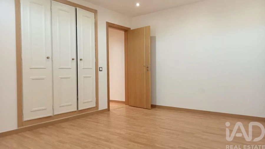 Moradia T6 para Venda em Bidoeira de Cima Foto 16