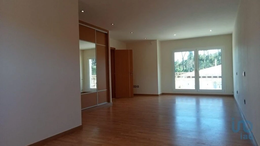 Moradia T6 para Venda em Bidoeira de Cima Foto 12