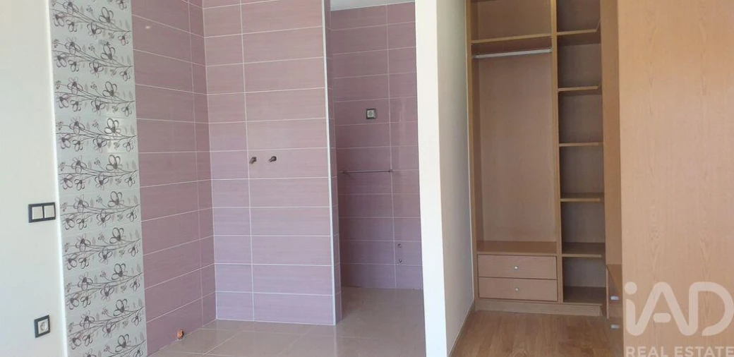 Moradia T6 para Venda em Bidoeira de Cima Foto 17