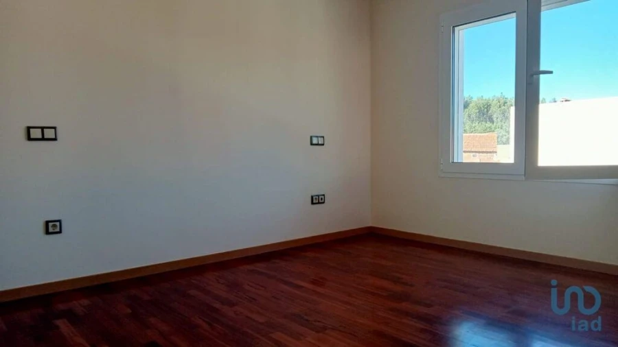 Moradia T6 para Venda em Bidoeira de Cima Foto 13