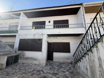 Moradia T4 para Arrendamento em Montijo e Afonsoeiro