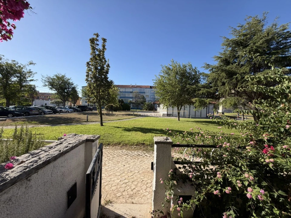 Moradia T4 para Arrendamento em Montijo e Afonsoeiro Foto 3