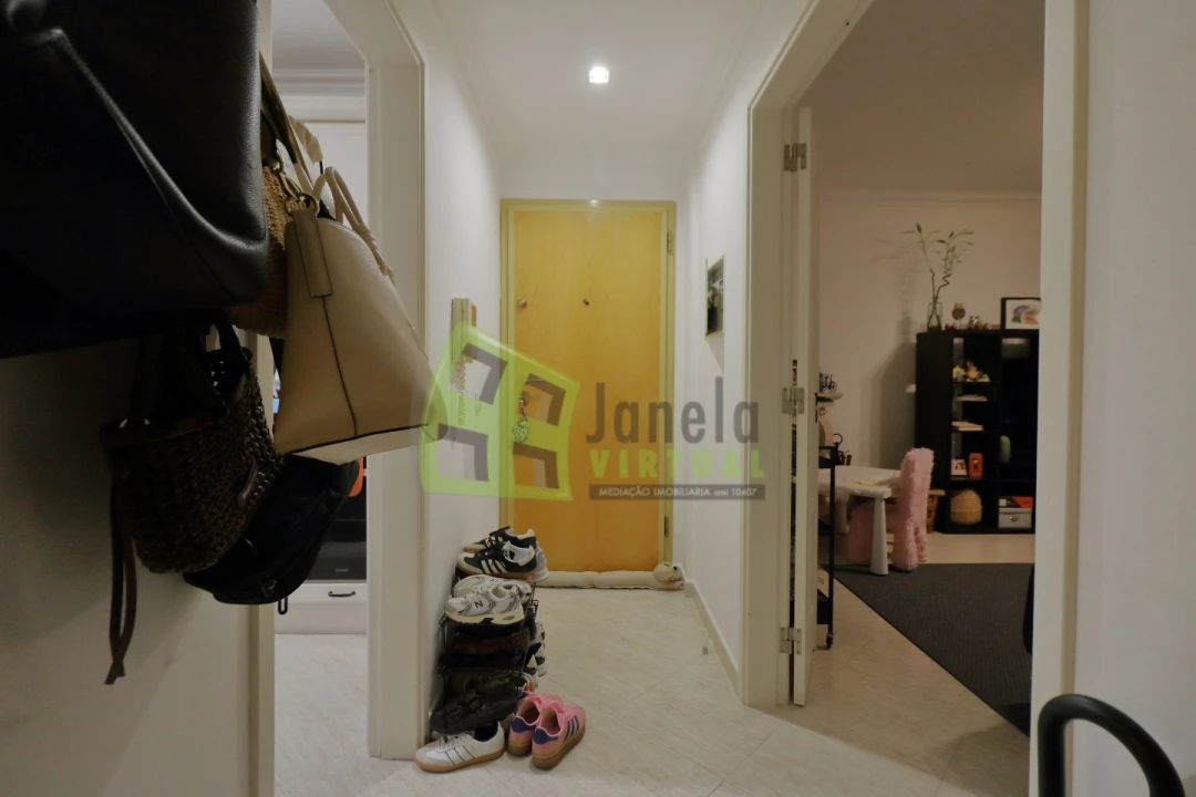 Apartamento T2 para Venda em Quinta do Conde Foto 5