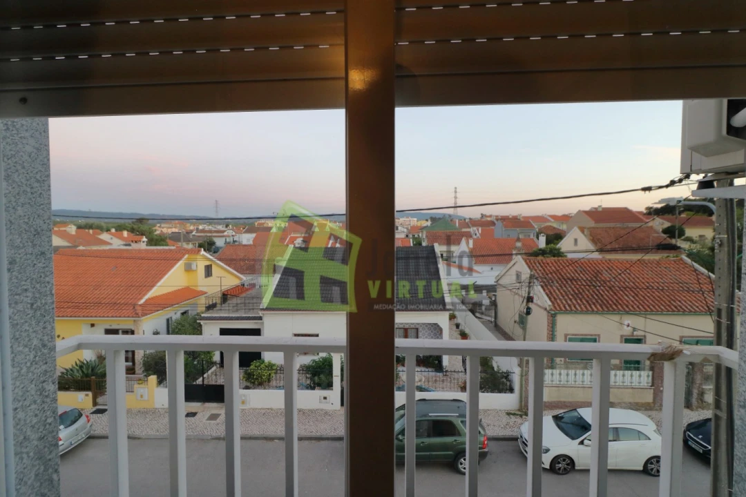 Apartamento T2 para Venda em Quinta do Conde Foto 15