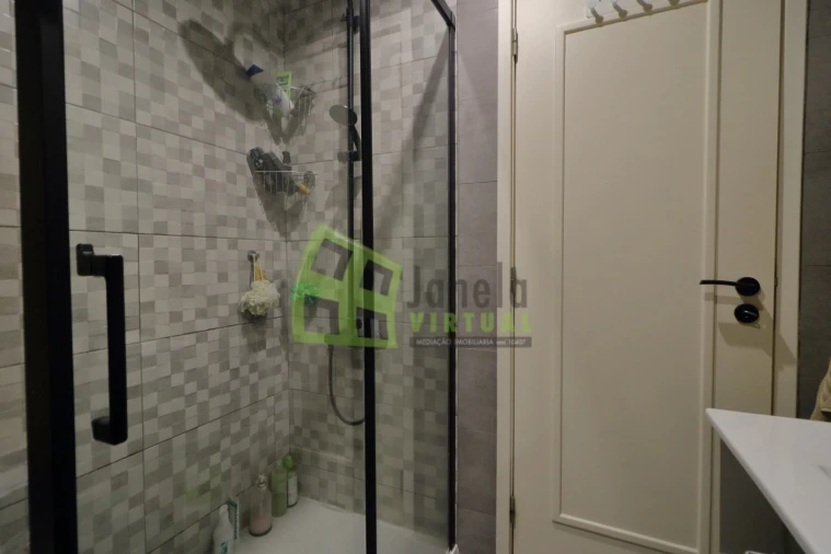 Apartamento T2 para Venda em Quinta do Conde Foto 16