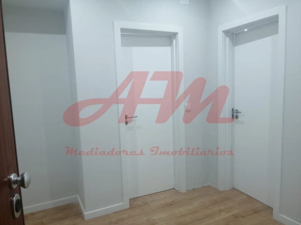 Apartamento T3 para Venda em Venteira Foto 8