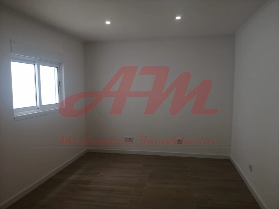 Apartamento T3 para Venda em Mina de Água Foto 7