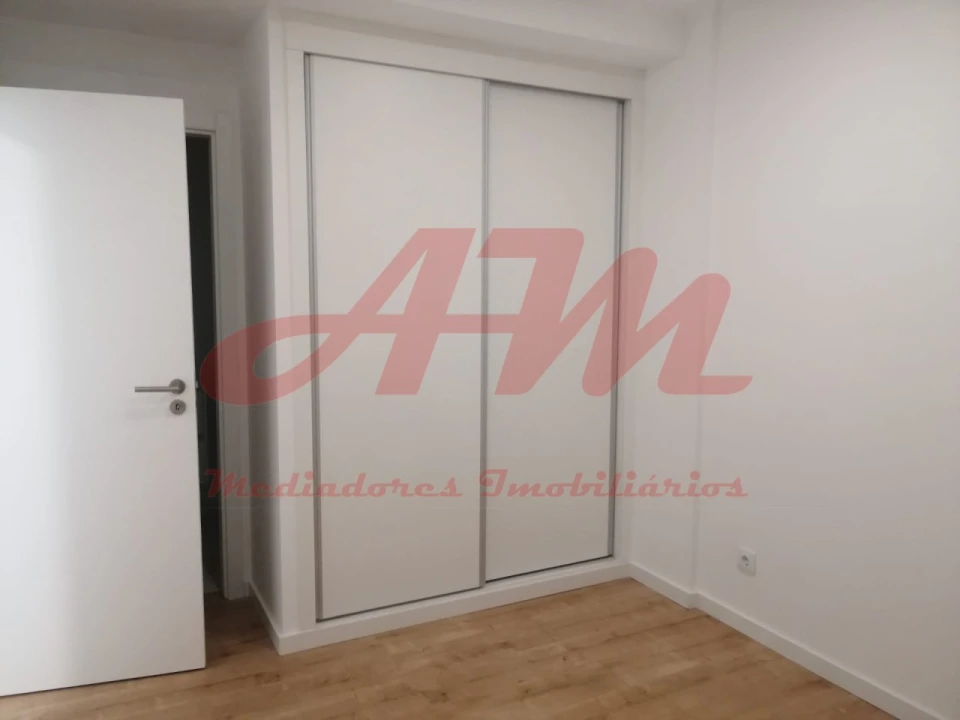 Apartamento T3 para Venda em Mina de Água Foto 8
