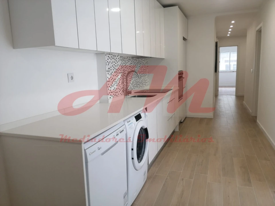 Apartamento T3 para Venda em Mina de Água Foto 2
