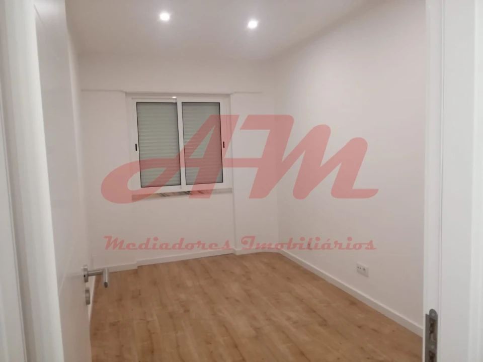 Apartamento T3 para Venda em Mina de Água Foto 17