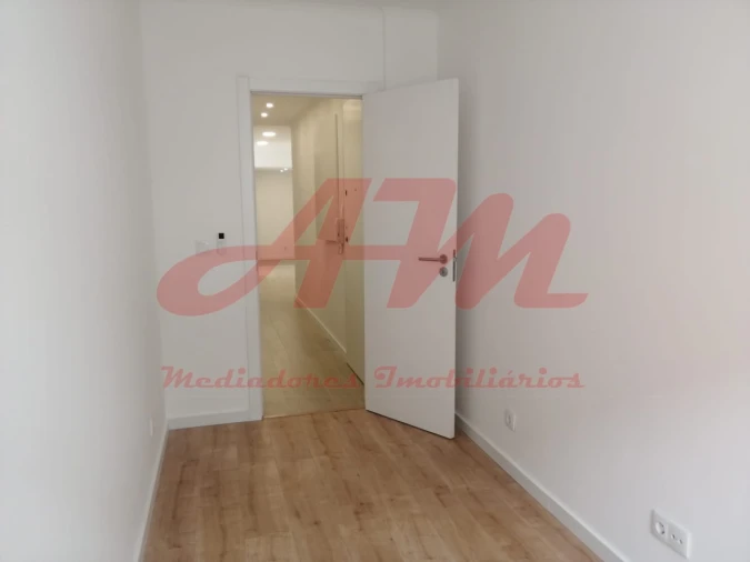 Apartamento T3 para Venda em Mina de Água Foto 12