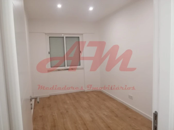 Apartamento T3 para Venda em Mina de Água Foto 17