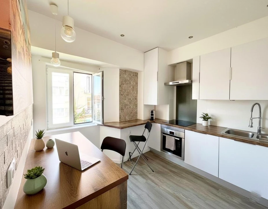 Apartamento T2 para Venda em Misericórdia Foto 13