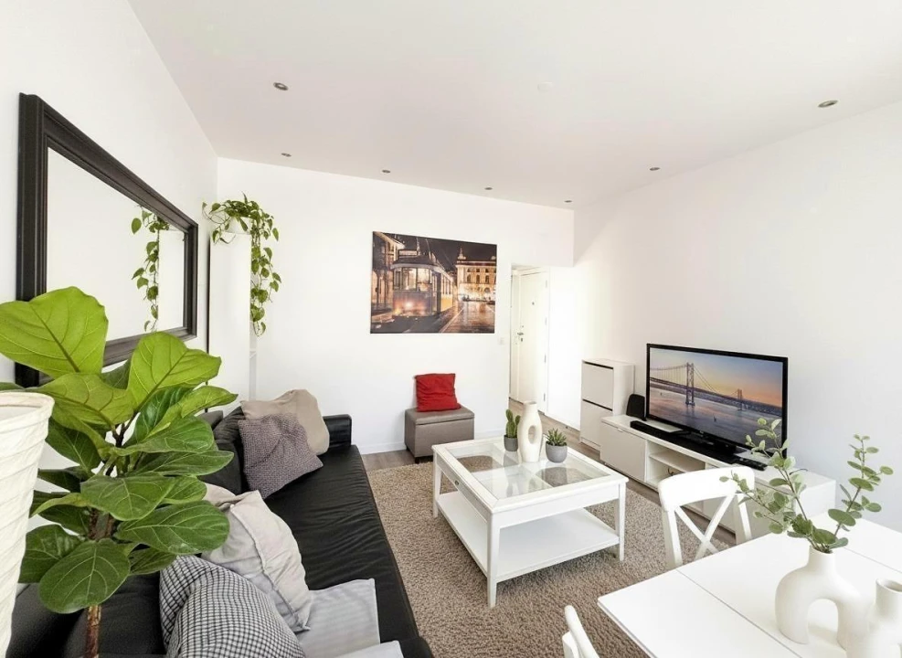 Apartamento T2 para Venda em Misericórdia Foto 4