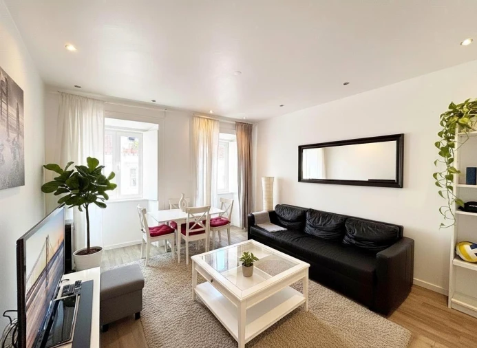 Apartamento T2 para Venda em Misericórdia Foto 3
