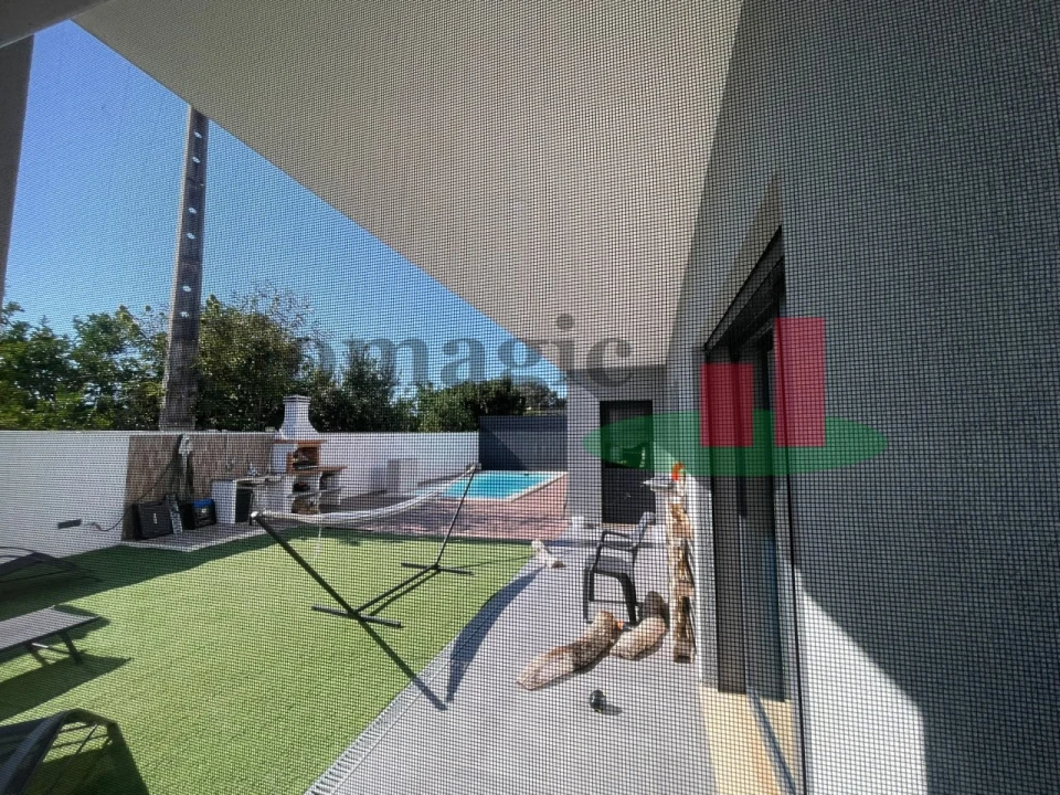 Moradia T3 para Venda em Rio Maior Foto 30
