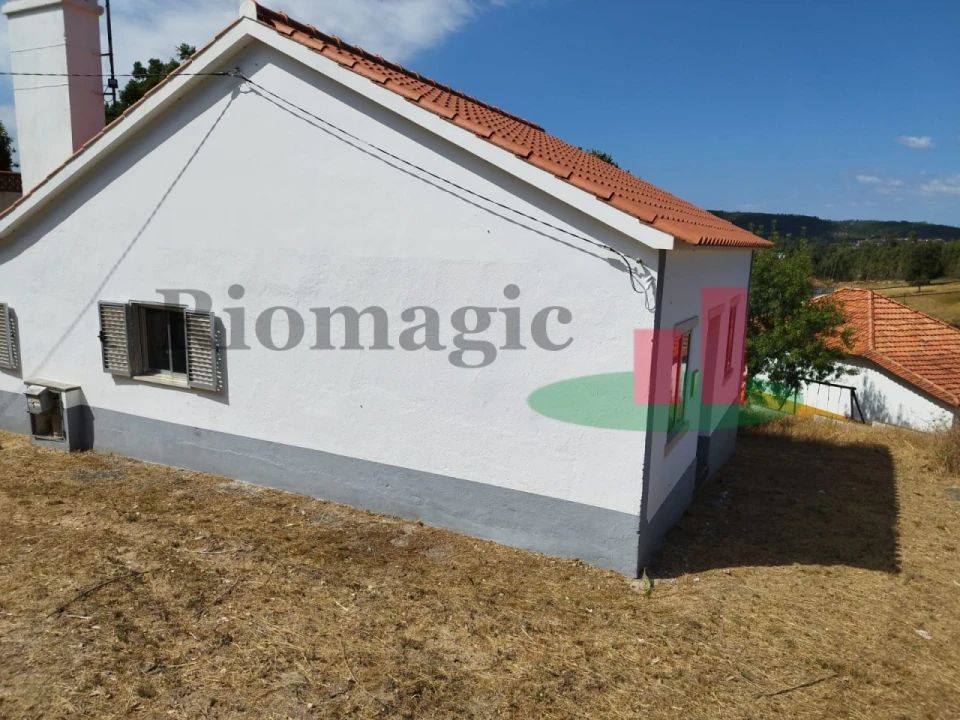 Moradia T2 para Venda em Alcanede Foto 14