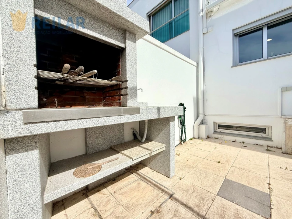 Moradia T3 para Venda em Póvoa de Santa Iria e Forte da Casa Foto 4