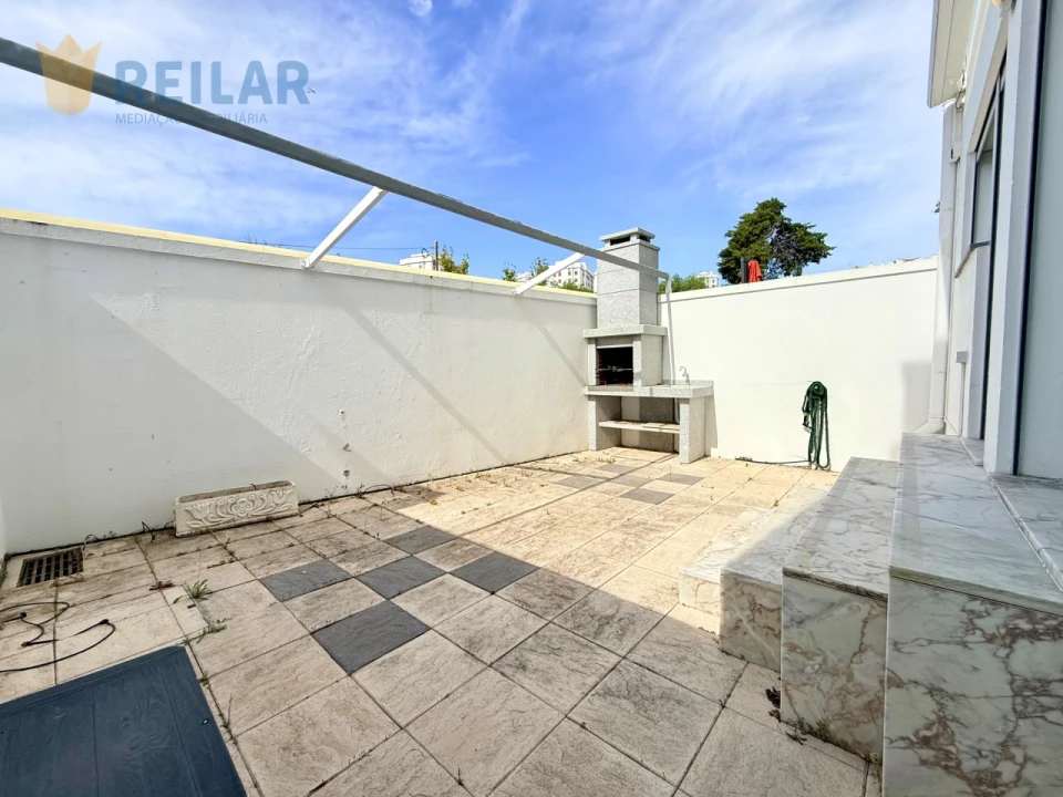 Moradia T3 para Venda em Póvoa de Santa Iria e Forte da Casa Foto 23