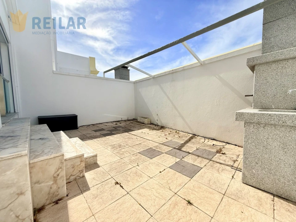 Moradia T3 para Venda em Póvoa de Santa Iria e Forte da Casa Foto 24