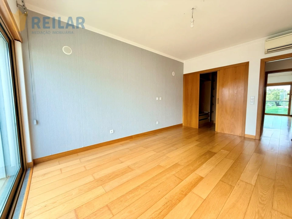 Moradia T3 para Venda em Póvoa de Santa Iria e Forte da Casa Foto 32