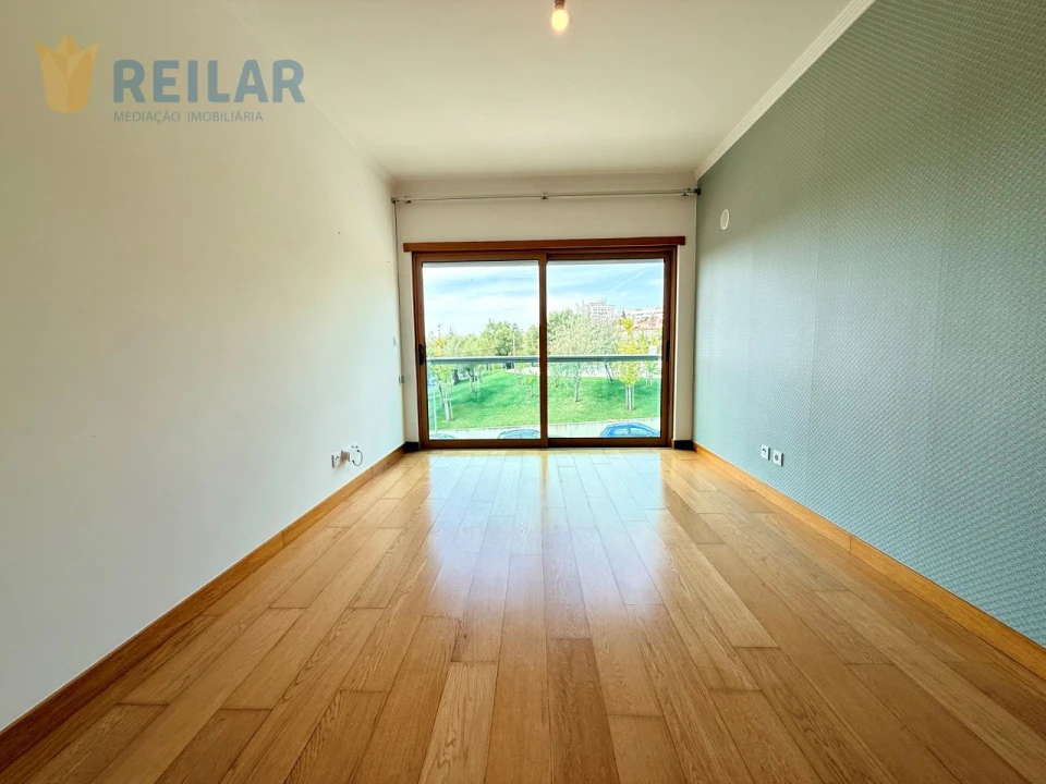Moradia T3 para Venda em Póvoa de Santa Iria e Forte da Casa Foto 49