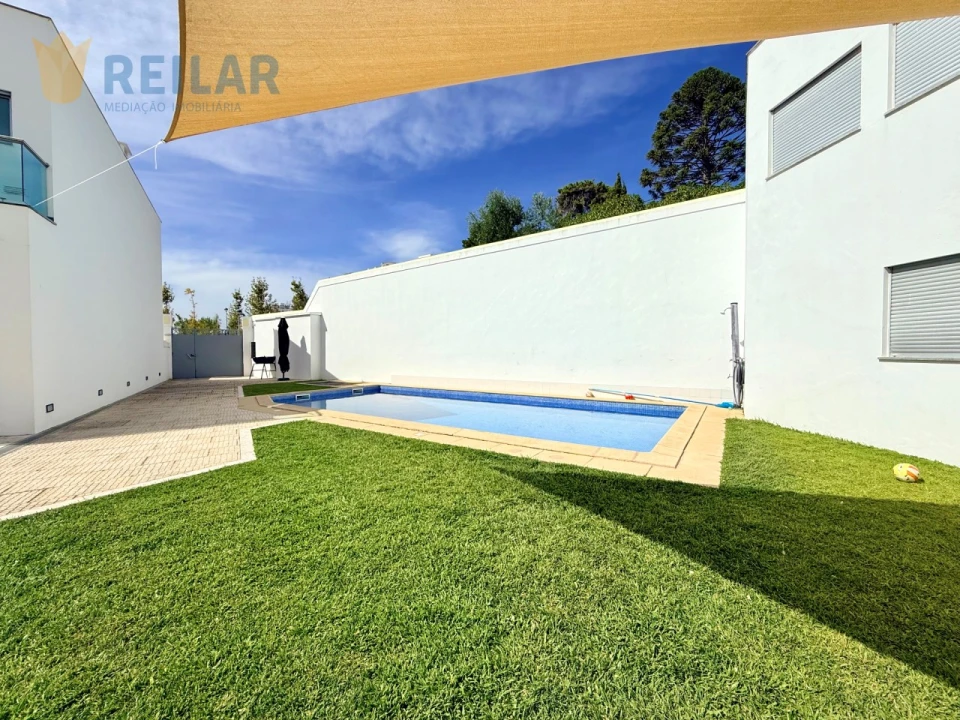 Moradia T3 para Venda em Póvoa de Santa Iria e Forte da Casa Foto 72