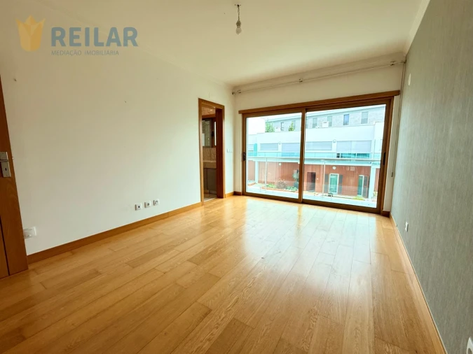 Moradia T3 para Venda em Póvoa de Santa Iria e Forte da Casa Foto 33