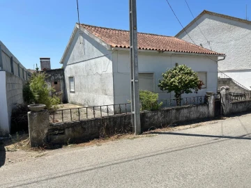Moradia T2 para Venda em Granja do Ulmeiro