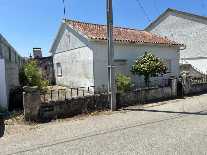 Moradia T2 para Venda em Granja do Ulmeiro Foto 3