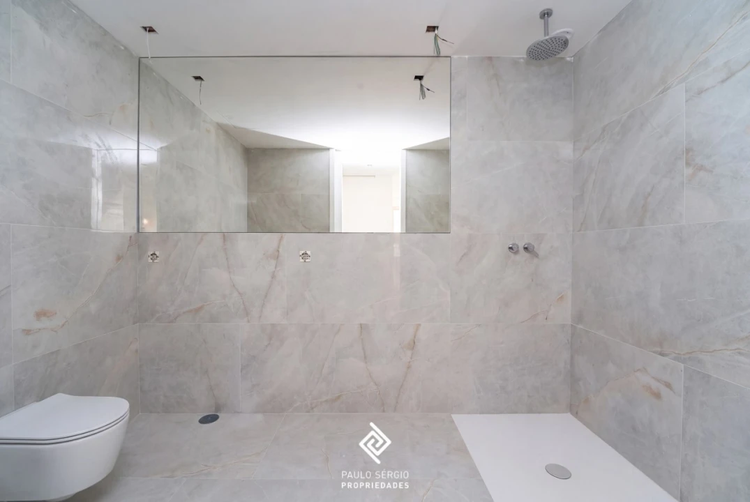 Apartamento T2 para Venda em Mafamude e Vilar do Paraíso Foto 7