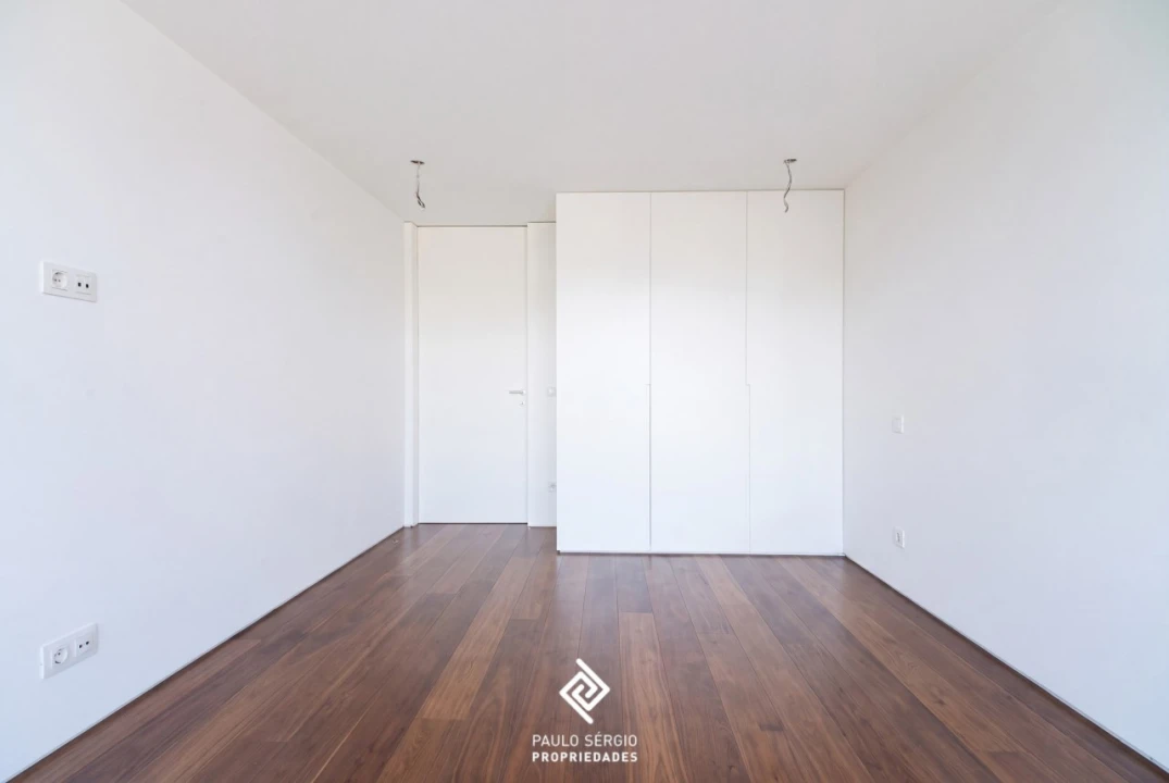 Apartamento T2 para Venda em Mafamude e Vilar do Paraíso Foto 8