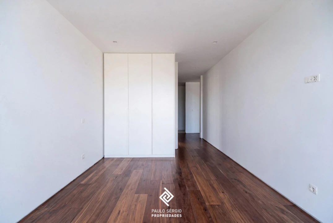 Apartamento T2 para Venda em Mafamude e Vilar do Paraíso Foto 11