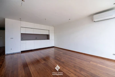 Apartamento T2 para Venda em Mafamude e Vilar do Paraíso