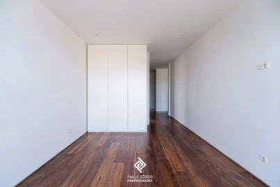 Apartamento T2 para Venda em Mafamude e Vilar do Paraíso