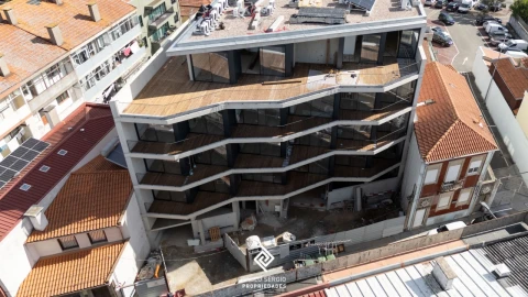 Apartamento T2 para Venda em Mafamude e Vilar do Paraíso