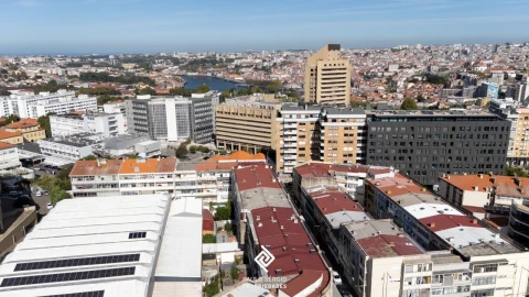 Apartamento T2 para Venda em Mafamude e Vilar do Paraíso