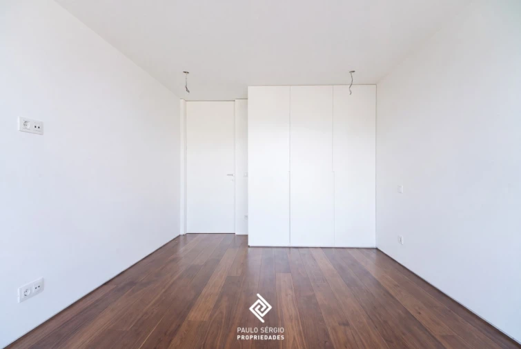 Apartamento T2 para Venda em Mafamude e Vilar do Paraíso Foto 8