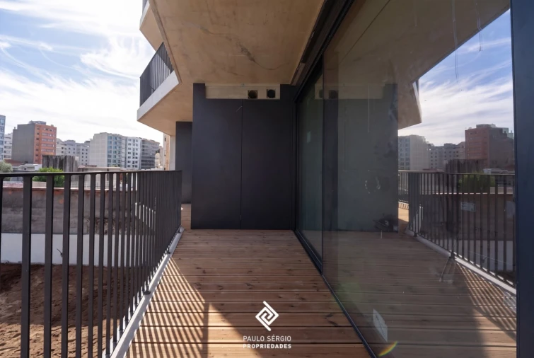 Apartamento T2 para Venda em Mafamude e Vilar do Paraíso Foto 13