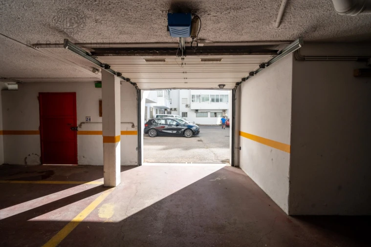 Apartamento T3 para Venda em Loule (São Clemente) Foto 18