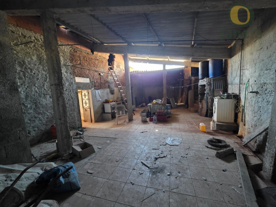 Moradia T3 para Venda em Alte Foto 57