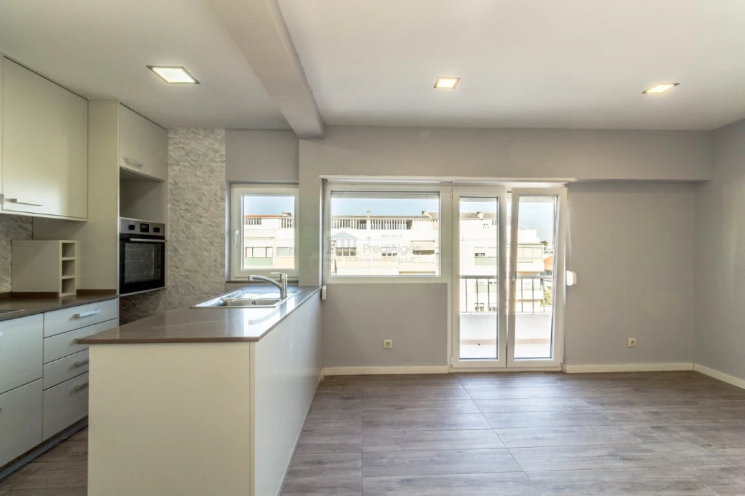 Apartamento T3 para Arrendamento em Cascais e Estoril Foto 1