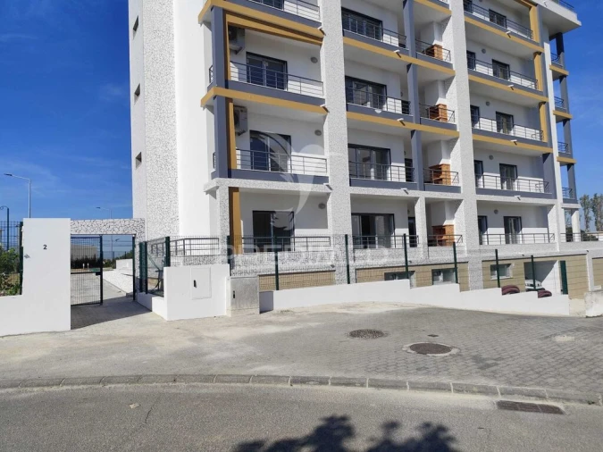 Apartamento T1 para Venda em Seixal, Arrentela e Aldeia de Paio Pires Foto 16