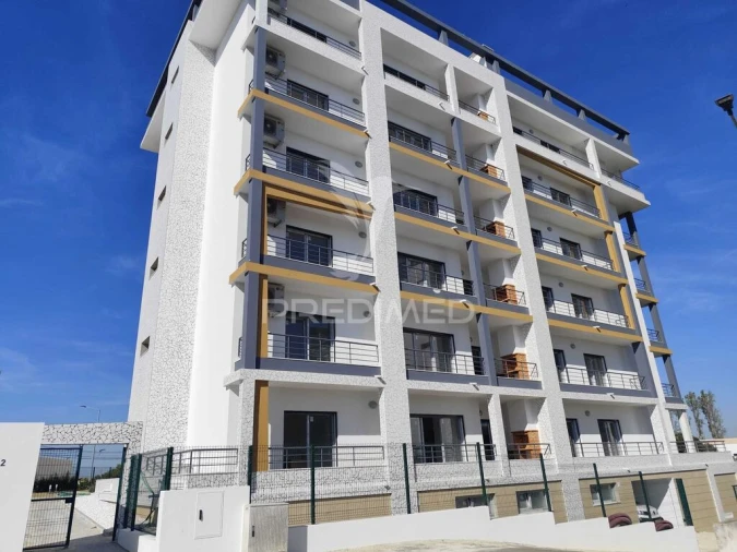 Apartamento T3 para Venda em Seixal, Arrentela e Aldeia de Paio Pires Foto 3