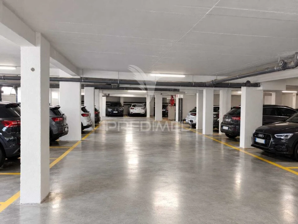 Apartamento T3 para Venda em Seixal, Arrentela e Aldeia de Paio Pires Foto 17
